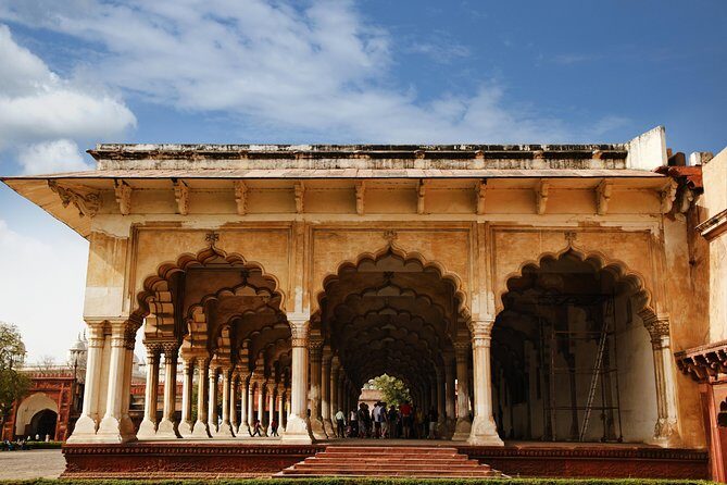 Chennai to Taj Mahal and Agra Same Day Tour with Return Flights - Authenticity and Guide Experience
