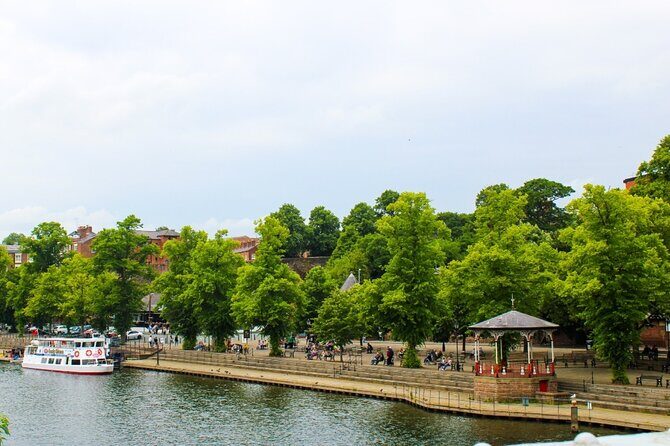 Chester Quest: Self Guided City Walk & Immersive Treasure Hunt - The Experience Through the Eyes of Others