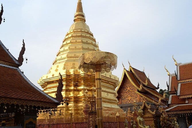 Chiang Mai-Chiang Rai: White temple-Blue Temple-Lalita Cafe-Lunch - Final Thoughts: Is This Tour Worth It?