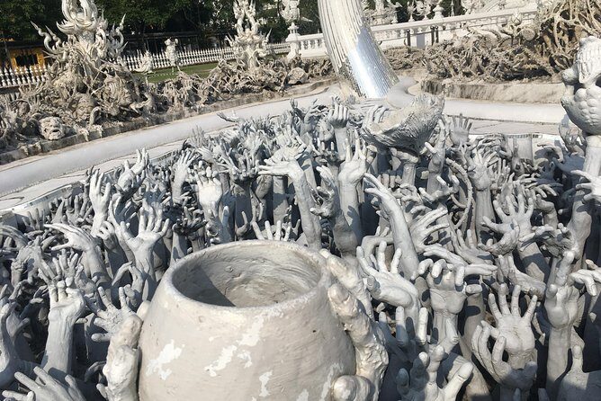 CHIANG MAI-CHIANG RAI: White+Blue Temple+Baan Dam+Golden Triangle - Frequently Asked Questions