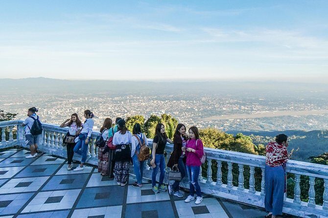 Chiang Mai City, Wat Doi Suthep, Wat Chedi Luang and Wat Pha Lat - Who Should Consider This Tour?