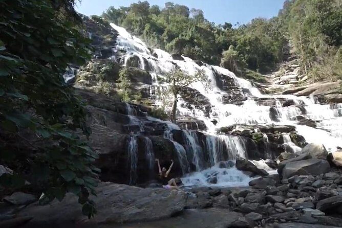 CHIANG MAI: Doi Inthanon-Trekking Pha Dok Seaw-Waterfall-Lunch - The Sum Up