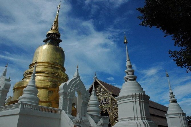 Chiang Mai: Guided City & Temple Discovery with Hotel Pickup - Wat Chedi Luang: The Historic Centerpiece