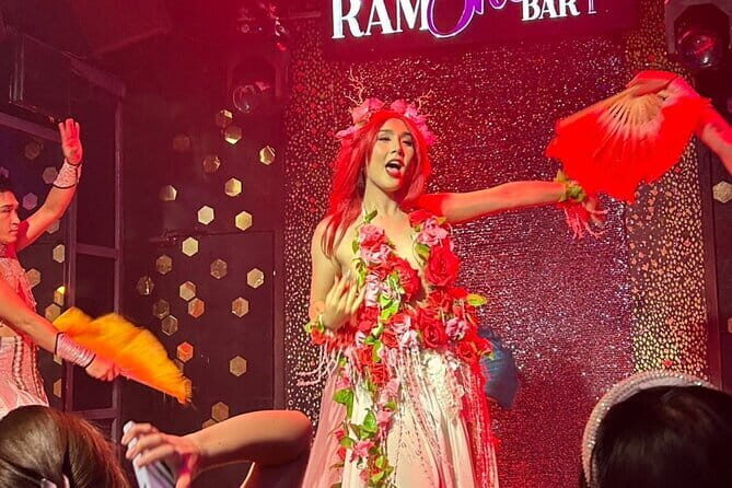 Chiang Mai Ladyboy Cabaret Show with Dinner and Drinks - The Itinerary Breakdown: From Market to Stage