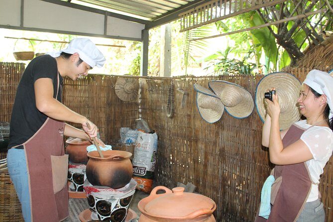 Chiang Mai Lanna Northern Thai Cooking Experience with Locals - A Deep Dive into the Chiang Mai Lanna Cooking Class