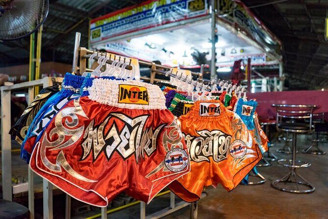 Chiang Mai Muay Thai Boxing Live at Thapae Stadium - Key Points