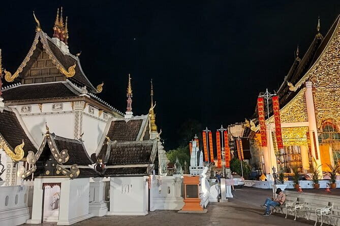 Chiang Mai Old City & Temples 3 hour Twilight Walking Tour - A Practical Guide to the Chiang Mai Twilight Walking Tour