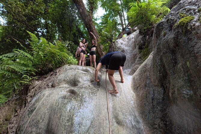 Chiang Mai Old City & Temples 3 hour Twilight Walking Tour - FAQs