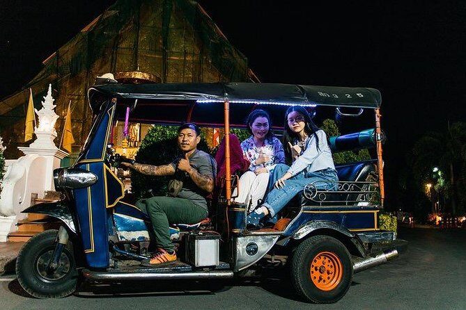 Chiang Mai Sunlight Moonlight : Cultural Tuk Tuk Experience - Wat Lok Moli — Less Crowded, Yet Stunning