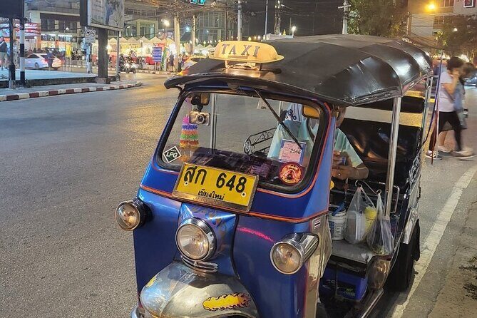 Chiang Mai Temples and Market Tuk-Tuk Evening Night Tour - FAQ