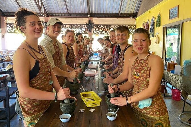 Chiang Mai Thai Cooking Market Tour with Lakeside Pavilions - Key Points