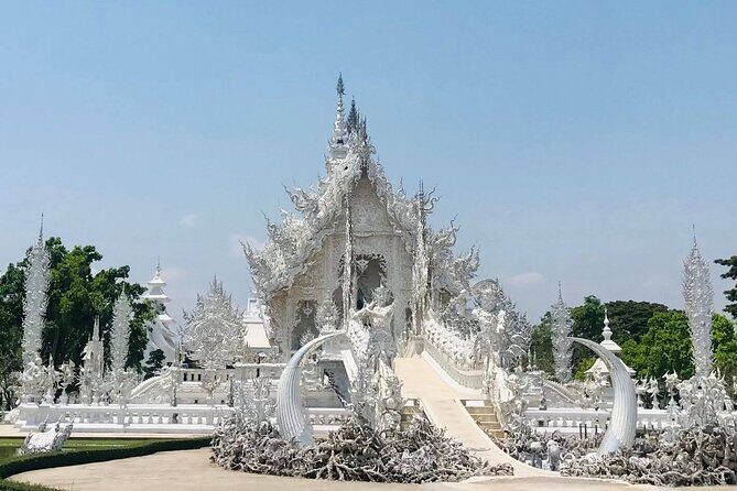 Chiang Rai and White Temple Private All-Inclusive Day-Tour - Key Points