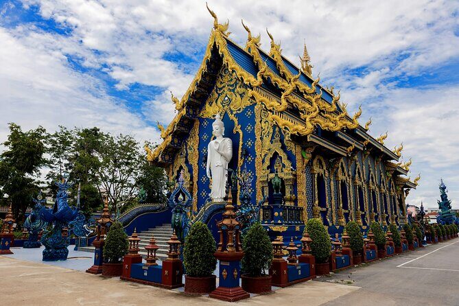 Chiang Rai Famed Temples and Golden Triangle Tour from Chiang Mai - Exploring the Itinerary in Detail