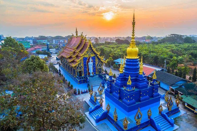 Chiang Rai Walking Night Tour : Food & Night Market with Local Host - How the Experience Comes Together