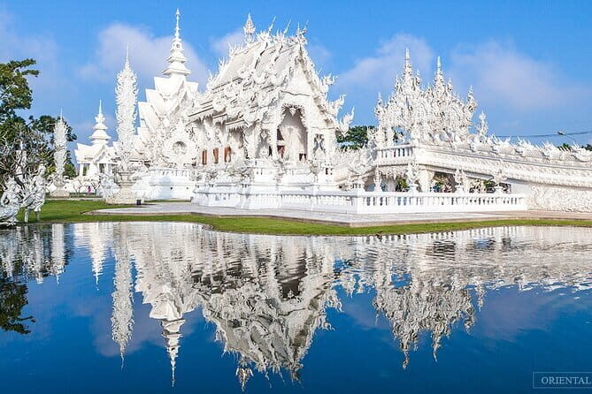 Chiang Rai White and Blue Temples with Lalitta Cafe - Key Points
