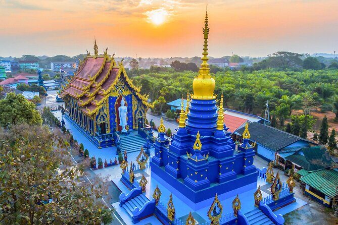 Chiang Rai White Temple, Blue Temple and more from Chiang Mai - Starting the Day: Pickup and Coffee at Mae Suai