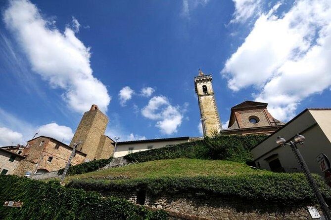 Chianti Wine and Vinci half day Small Group Tour from Lucca - Exploring Vinci: The Birthplace of Leonardo da Vinci