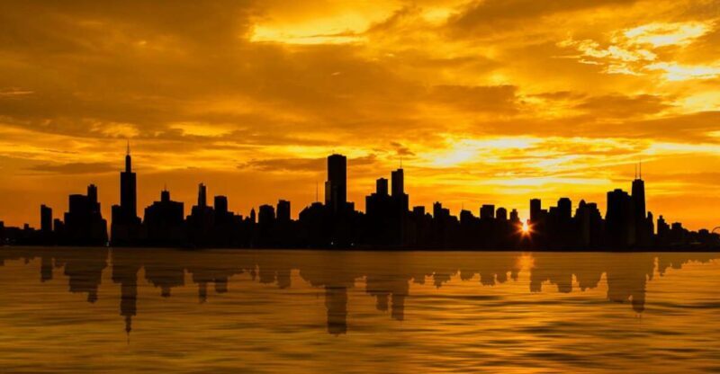 Chicago: 1.5-Hour Scenic Sunset Lake Cruise - Key Points