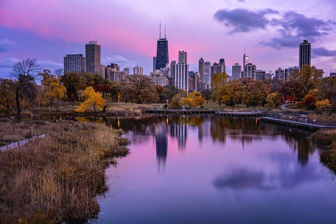 Chicago 4-Hour Sightseeing Transfer by Luxury Private Sedan - FAQ