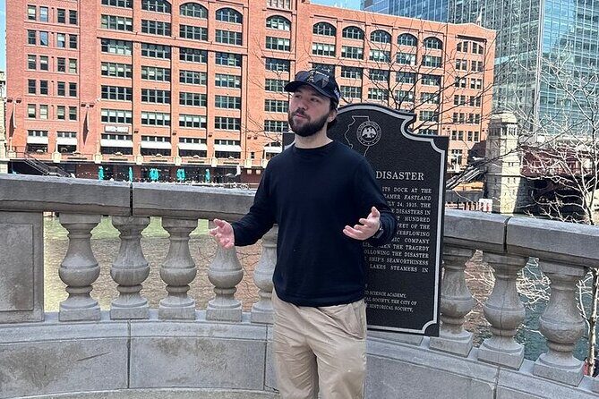 Chicago Architecture and Ghost Tour - Overview of the Experience