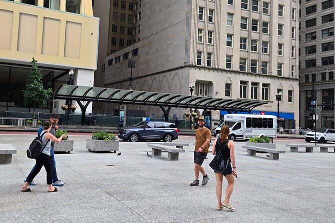 Chicago Architecture and True Crime History Tour - Authentic Insights from Reviews