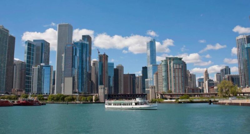 Chicago: Architecture Center Cruise on Chicago's First Lady - FAQs