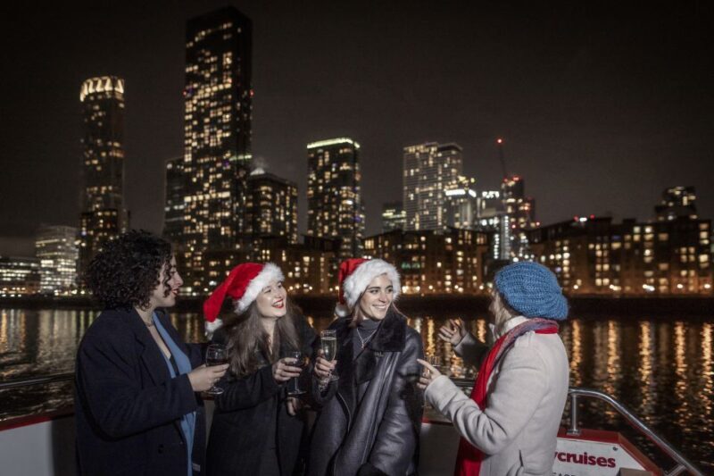 Chicago: Christmas Eve Lake Michigan Gourmet Dinner Cruise - The Itinerary Breakdown