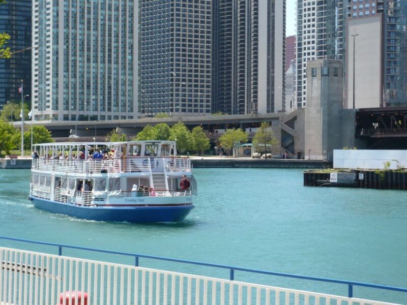 Chicago: City Minibus Tour with Optional Architecture Cruise - Exploring the Detailed Itinerary: What Makes Each Stop Special