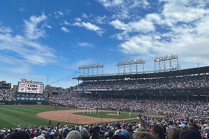 Chicago Cubs Baseball Game at Wrigley Field - The Practicalities: What You Should Know