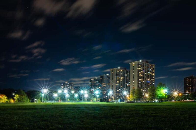 Chicago: Family Friendly Ghost Walking Tour with Local Guide - What Makes This Tour Stand Out