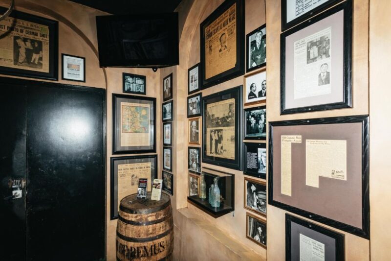Chicago: Gangsters and Food Tasting Walking Tour - Who Will Love This Tour?