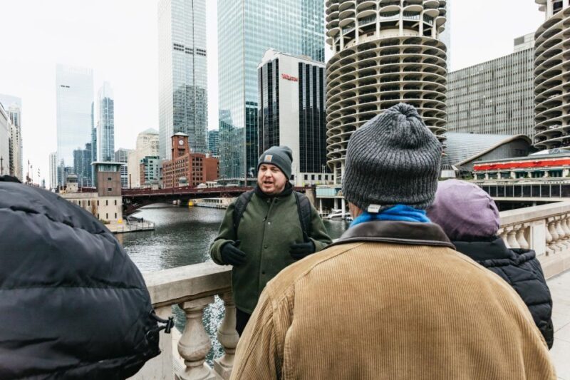 Chicago: Gangsters and Ghosts Guided Walking Tour - A Closer Look at the Chicago Gangsters and Ghosts Tour
