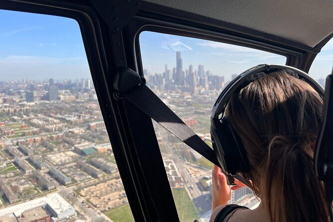 Chicago Helicopter 10-Minute Tour for up to Three Passengers - The Bottom Line: Is This Tour Worth Considering?