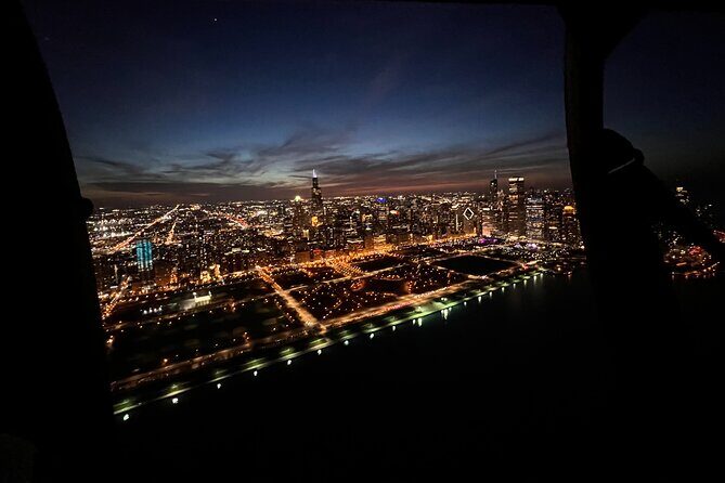 Chicago Helicopter 25-Mile Tour for up to Three Passengers - An In-Depth Look at the Chicago Helicopter Tour