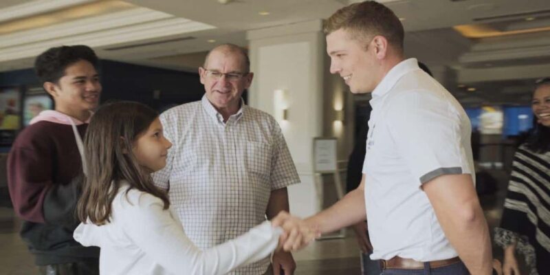 Chicago Highlights Walking Tour with Skydeck & Cruise - Key Points