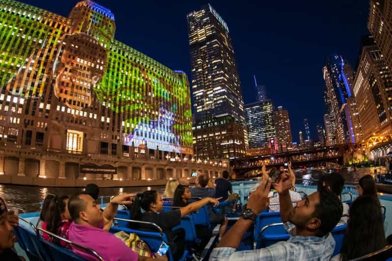 Chicago: Historic Gangsters & Ghosts Night Cruise - Key Points