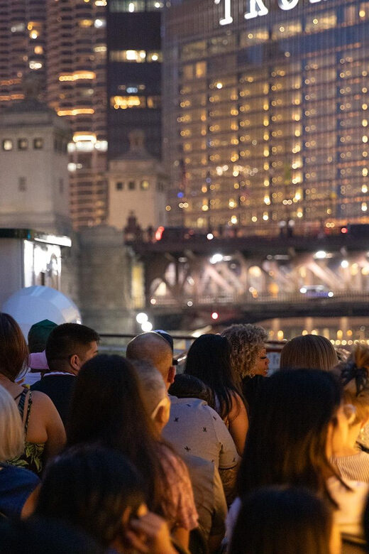 Chicago: Historic Gangsters & Ghosts Night Cruise - Who Will Love This Tour?