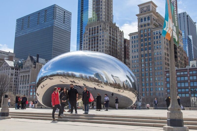 Chicago in a Day: Food and Architecture Private Walking Tour - Exploring Chicago’s Architecture and Flavors