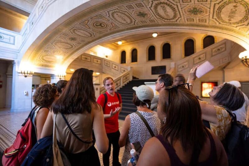 Chicago in a Day: Food, History & Architecture Walking Tour - The Scenic and Historical Walk