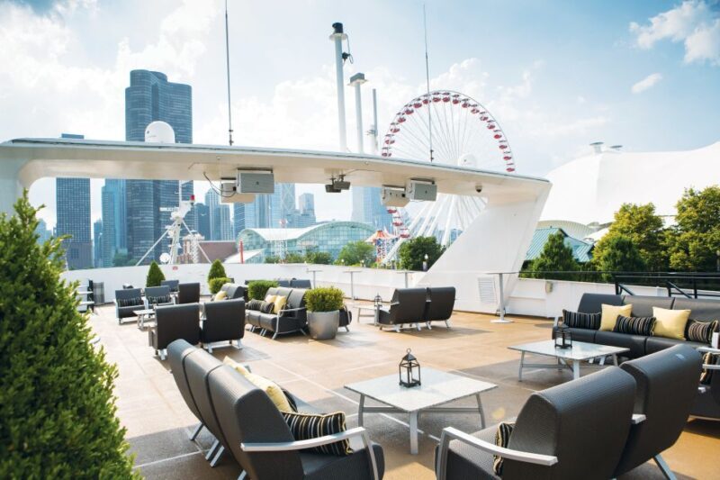 Chicago: Lake Michigan Lunch or Dinner Cruise - Key Points