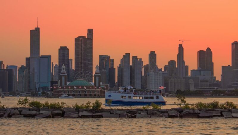 Chicago: Lake Michigan Skyline Cruise - Family-Friendly and Accessibility Considerations