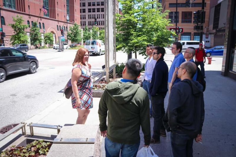 Chicago: Loop Food Tour of 6 Tastings with Deep Dish Pizza - The Value Proposition