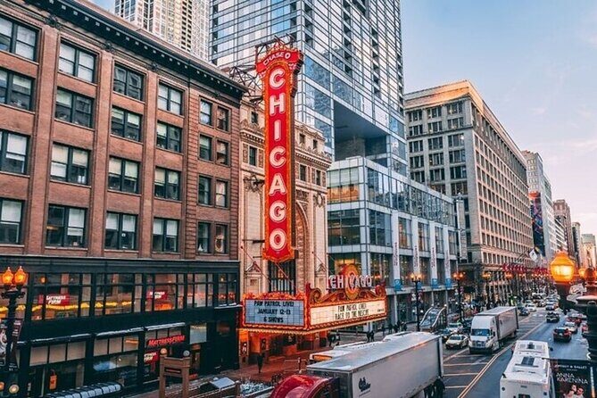 Chicago Loop Private Walking Tour with a Guide - Exploring Chicagos Architectural Gems