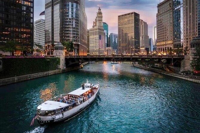 Chicago Luxury Minibus City Tour and Architecture River Cruise - The Sum Up