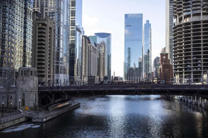 Chicago: Magnificent Mile Tour With Optional 360 Chicago - Key Points