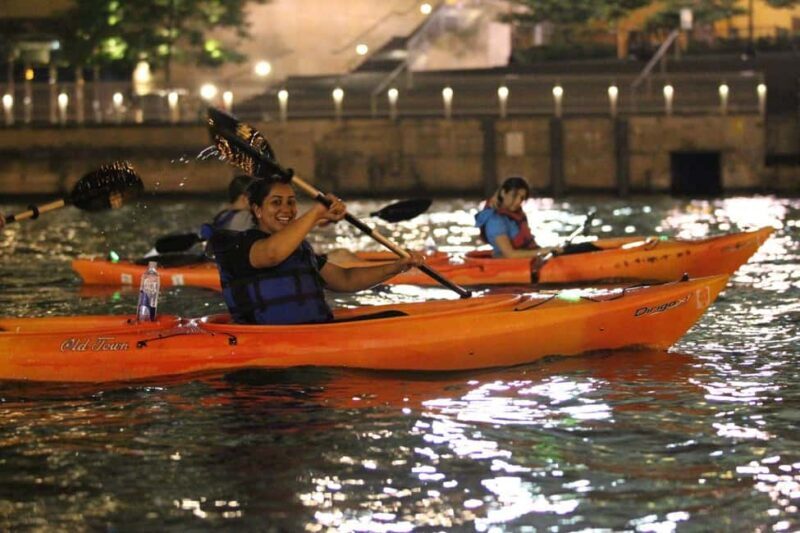 Chicago: Moonlight Paddle Tour on the Chicago River - What to Expect at the End