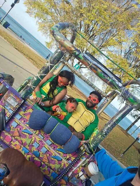 Chicago: Pedicab Tour with Music and Sights - Key Points