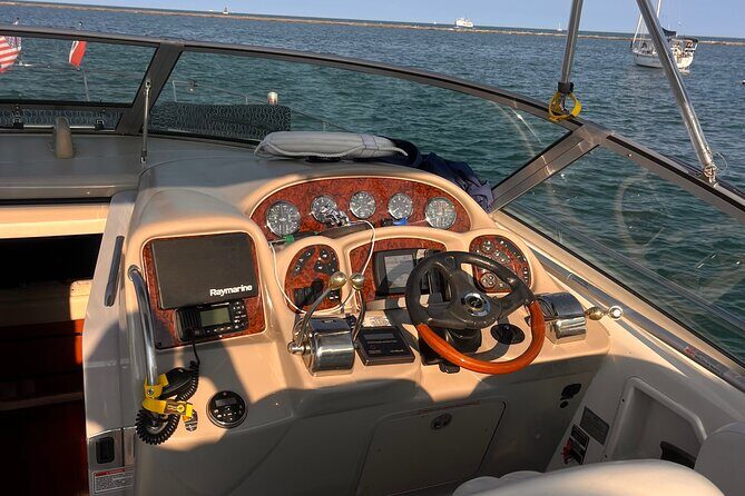 Chicago Private Boat Day - Sunset, Skyline & Celebration - An In-Depth Look at the Experience