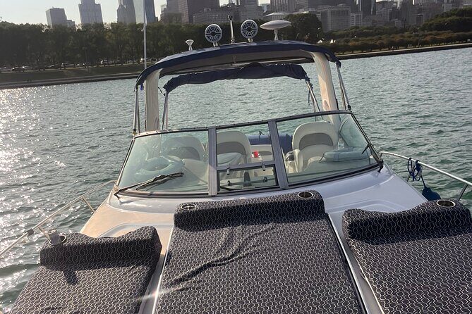 Chicago Private Boat Day - Sunset, Skyline & Celebration - FAQs