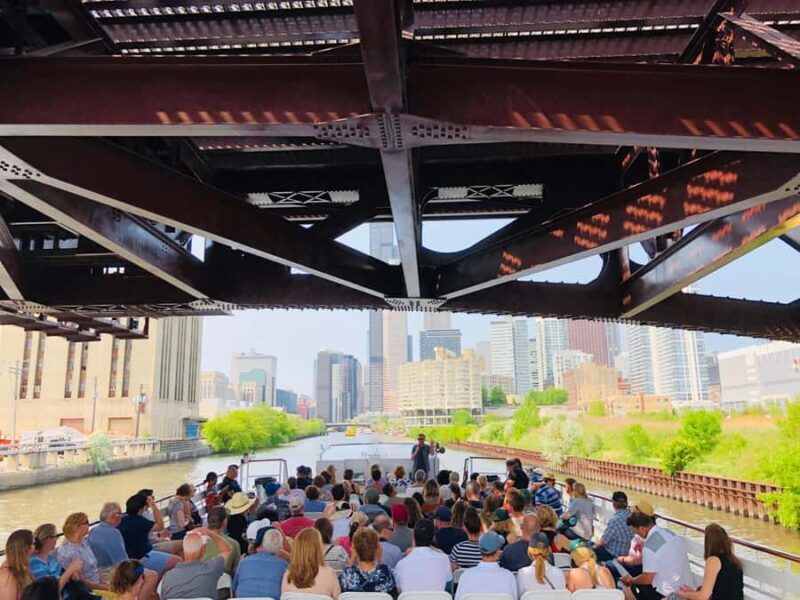 Chicago River 90-Min Architecture Boat Tour - Key Points